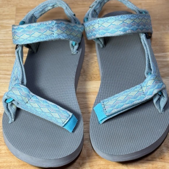 Teva Women’s Original Universal Sandal size 6 - Picture 2 of 7